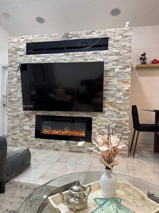 Active With Contract: $635,000 (3 beds, 2 baths, 1420 Square Feet)