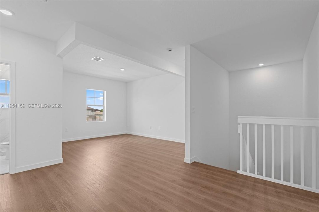 En Venta: $799,000 (5 camas, 4 baños, 2971 Pies cuadrados)