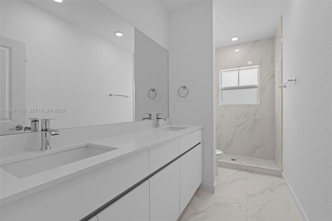 En Venta: $799,000 (5 camas, 4 baños, 2971 Pies cuadrados)