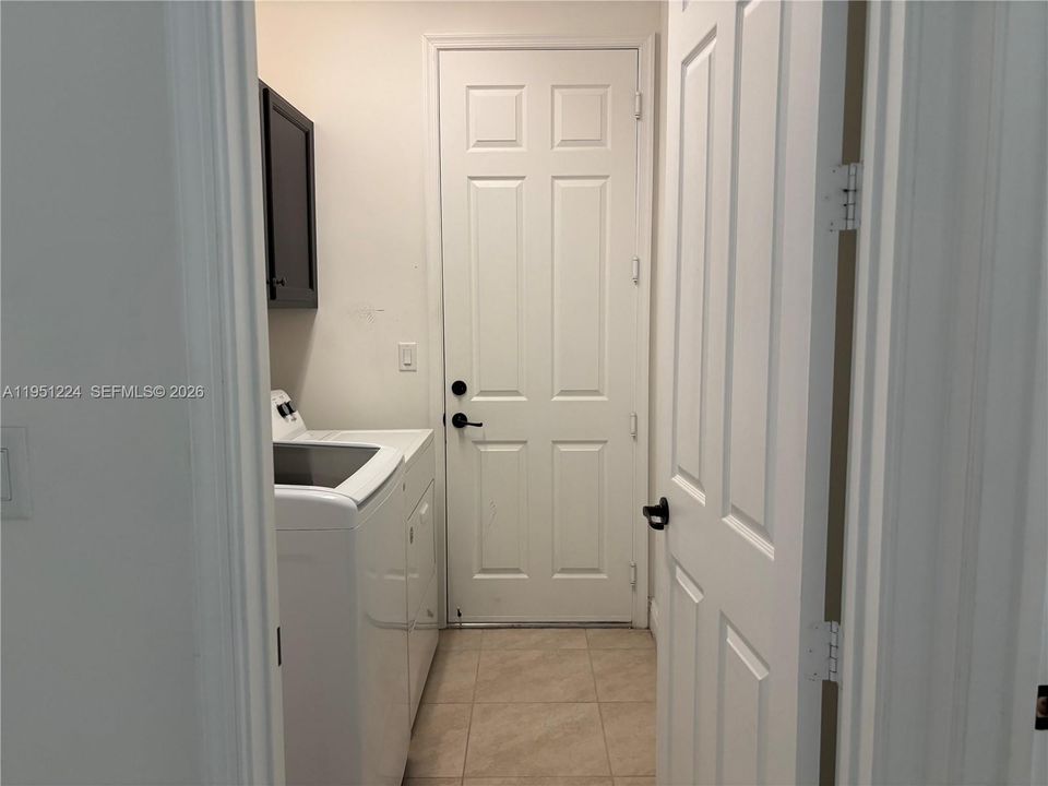 En Renta: $3,250 (4 camas, 3 baños, 0 Pies cuadrados)