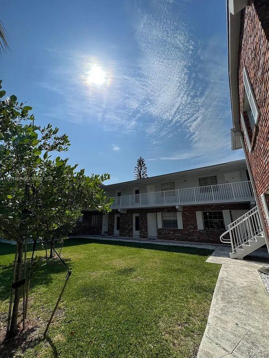 En Venta: $429,000 (0 camas, 1 baños, 410 Pies cuadrados)
