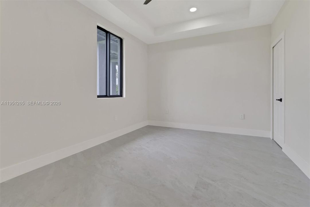 В аренду: $1,800 (3 спален, 2 ванн, 2383 Квадратных фут)
