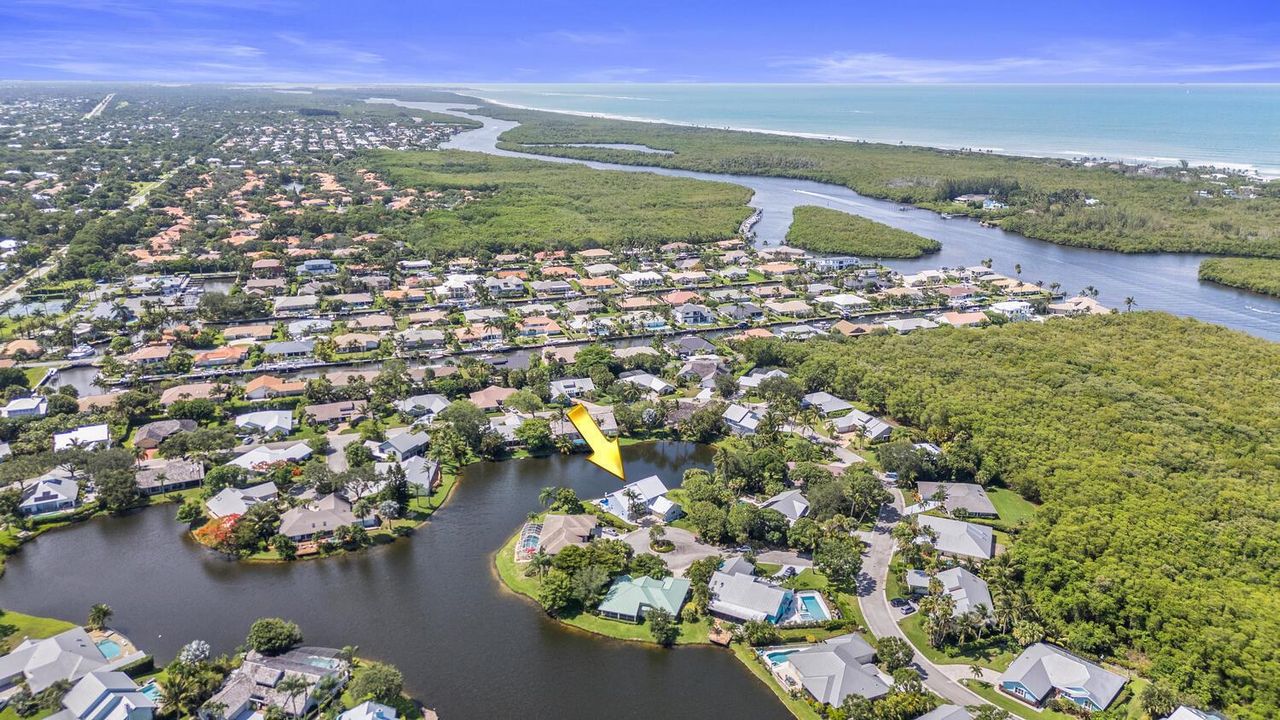 9029 SE Breeze Wy Hobe Sound-large-012-0