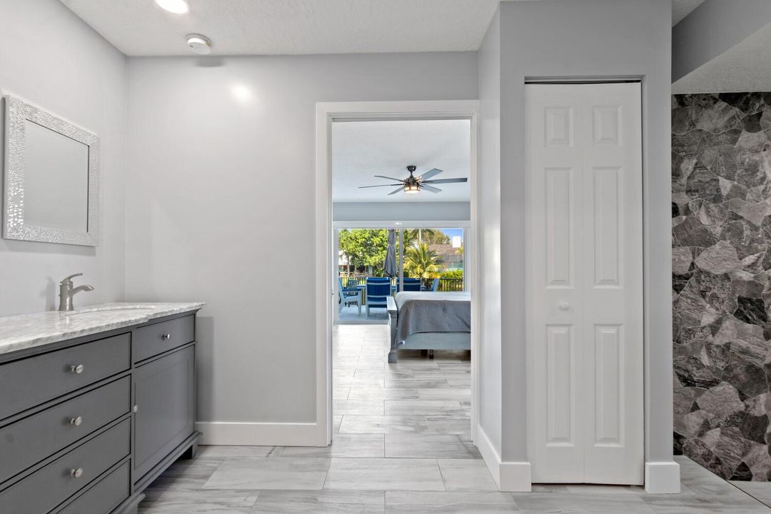 9029 SE Breeze Wy Hobe Sound-large-030-0