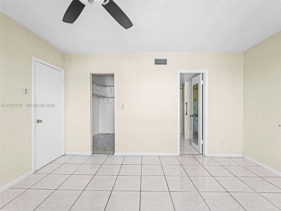 En Venta: $76,000 (2 camas, 2 baños, 1090 Pies cuadrados)