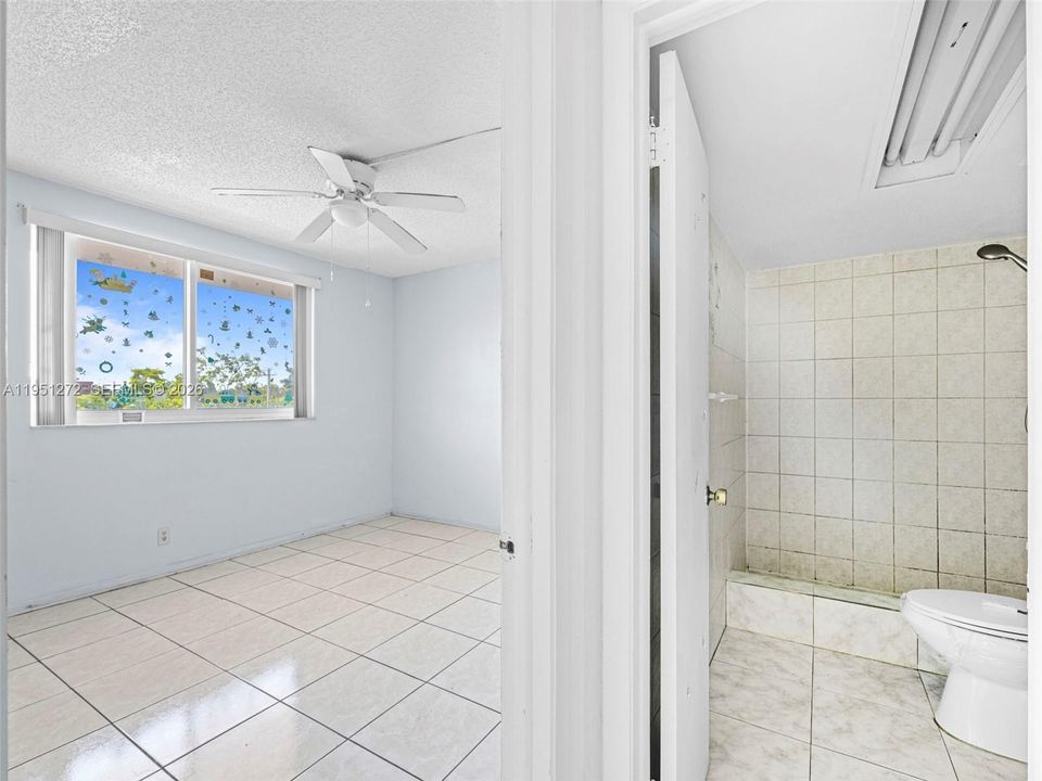 En Venta: $76,000 (2 camas, 2 baños, 1090 Pies cuadrados)