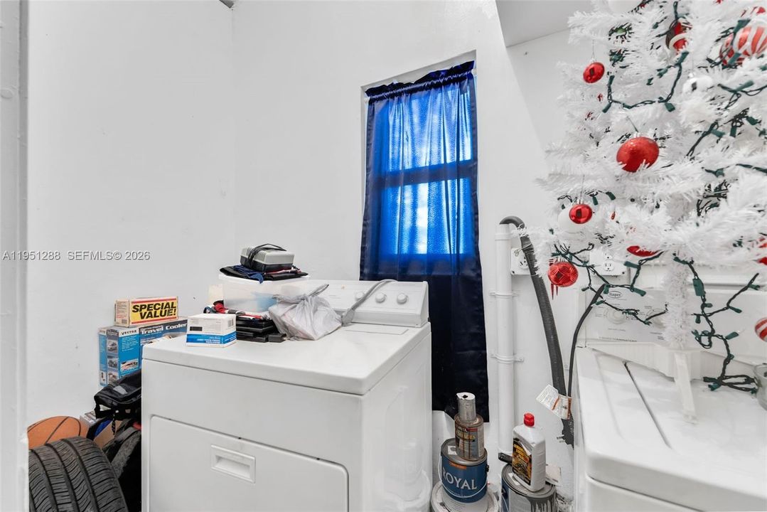 En Venta: $400,000 (3 camas, 1 baños, 1128 Pies cuadrados)