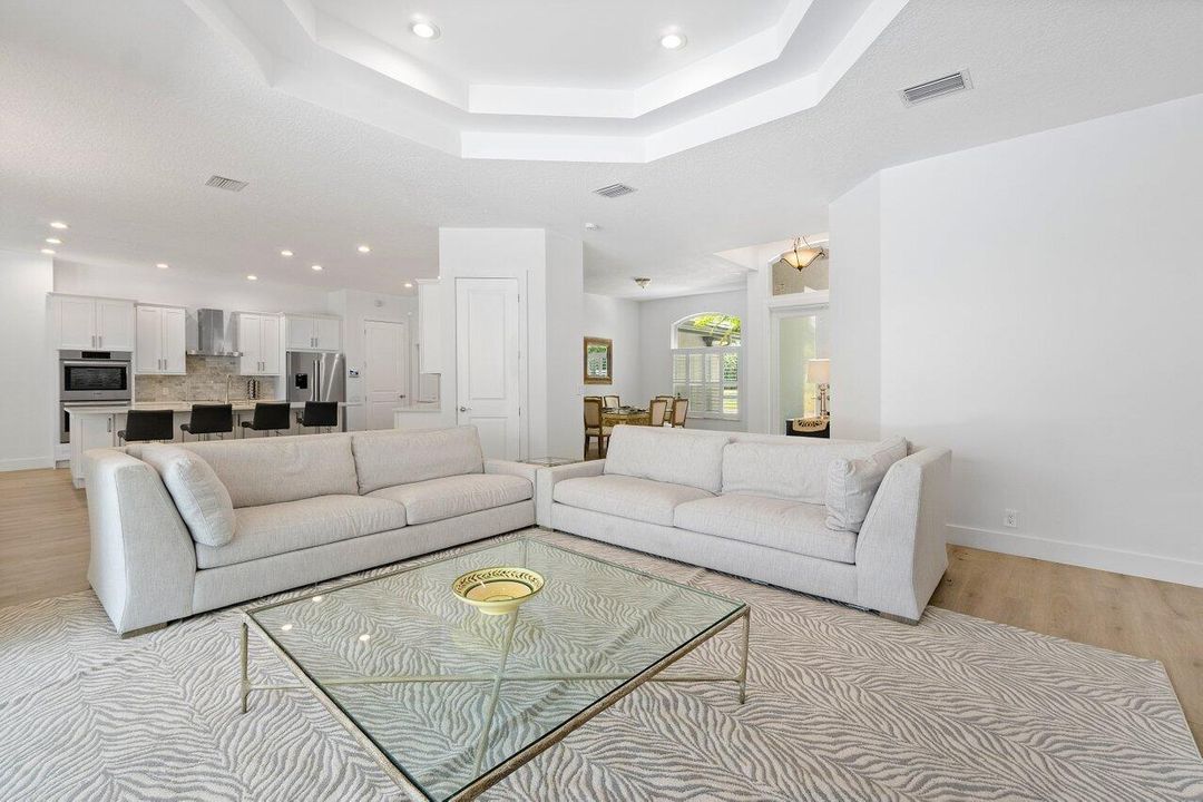007-8369SoutheastIslandWay-Jupiter-FL-33