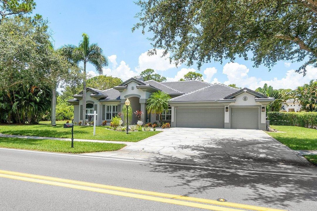 003-8369SoutheastIslandWay-Jupiter-FL-33
