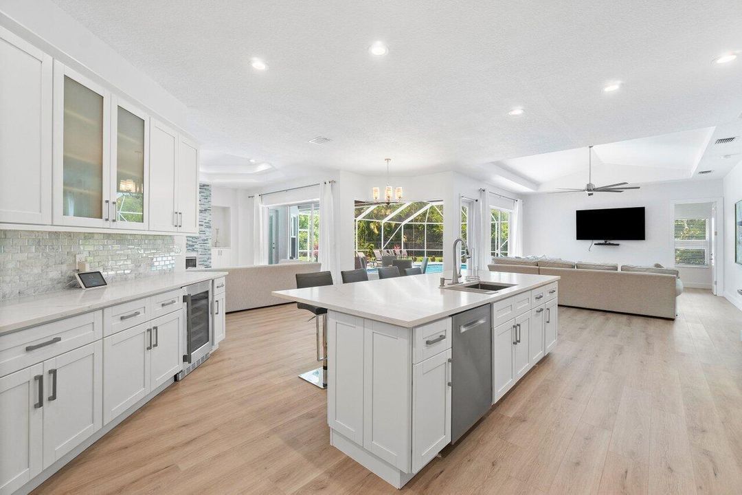 010-8369SoutheastIslandWay-Jupiter-FL-33