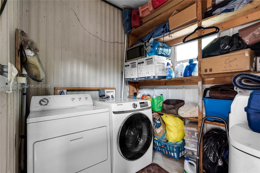 En Venta: $300,000 (4 camas, 2 baños, 1352 Pies cuadrados)