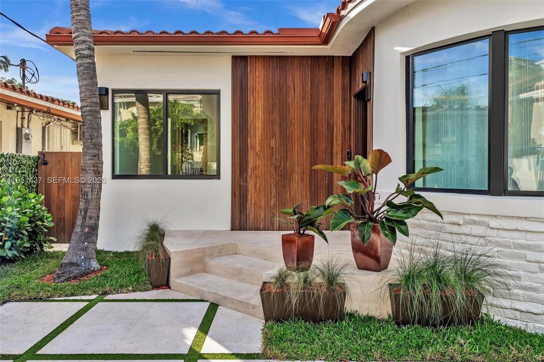 For Sale: $2,478,000 (3 beds, 3 baths, 0 Square Feet)