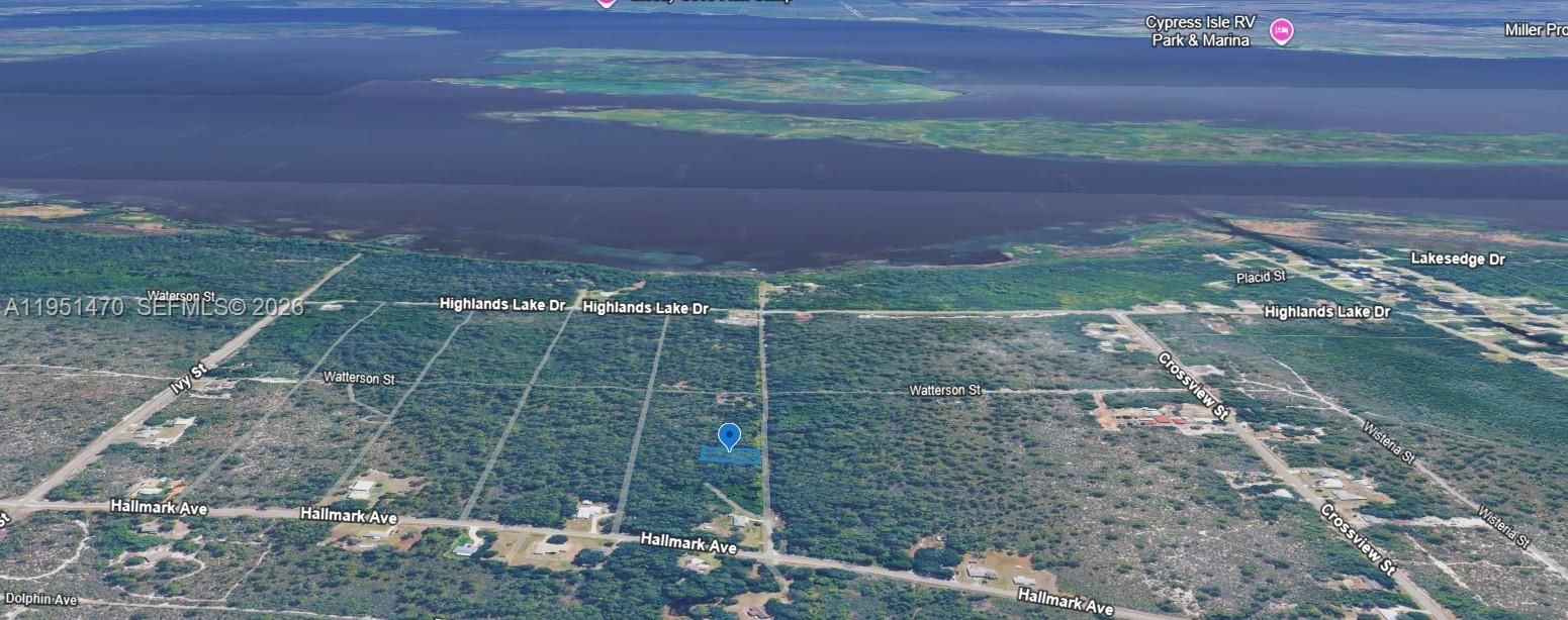 На продажу: $8,900 (0.26 acres)