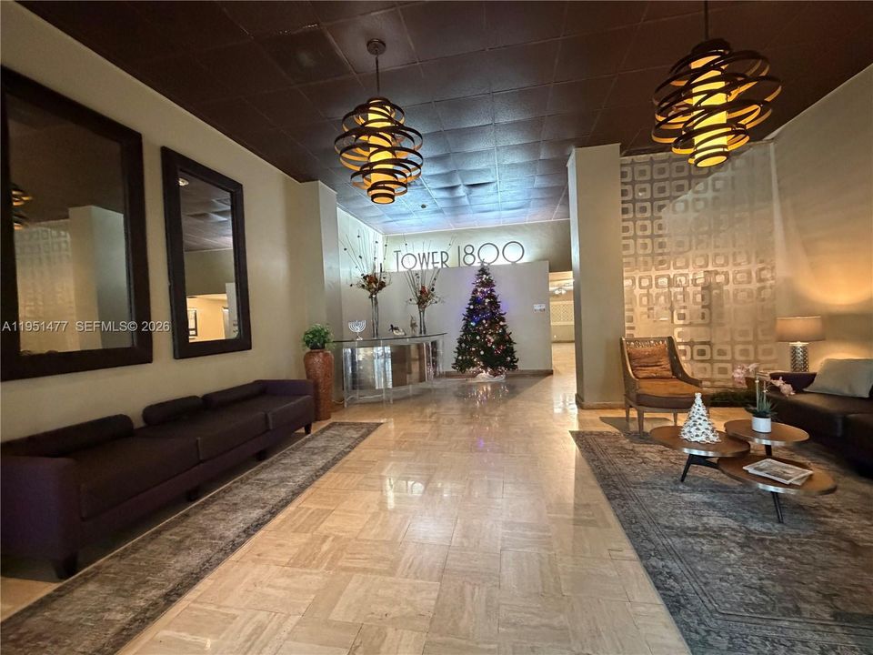 Active With Contract: $625,000 (2 beds, 2 baths, 1230 Square Feet)