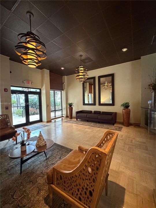 Active With Contract: $625,000 (2 beds, 2 baths, 1230 Square Feet)