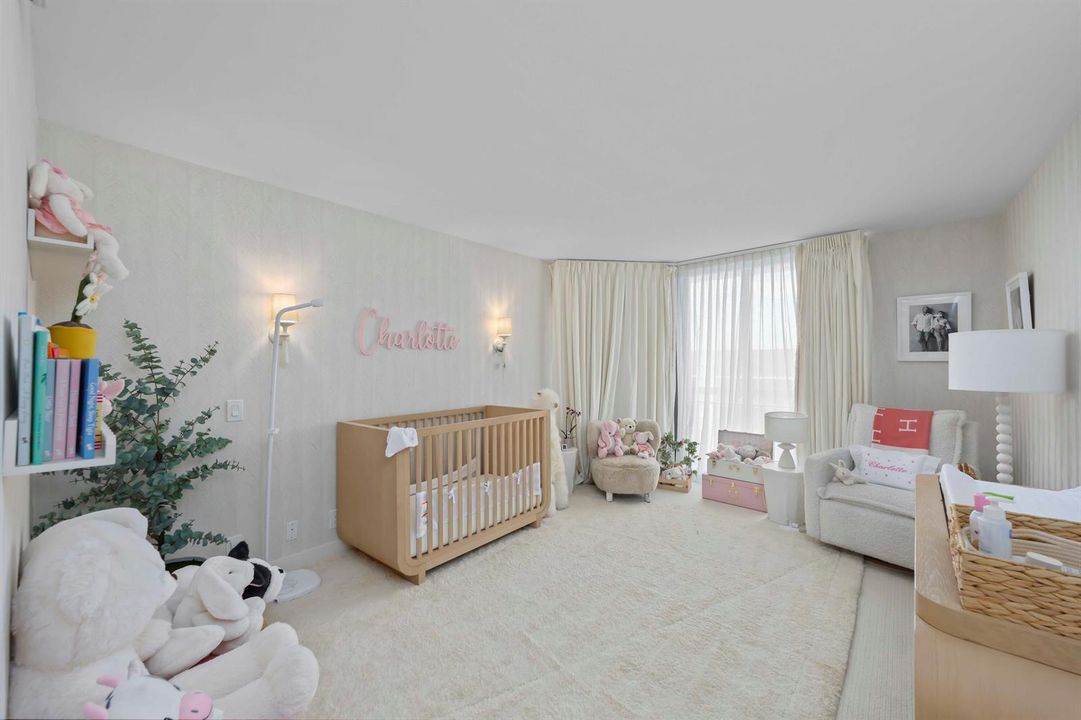 27 - Guest Bedroom