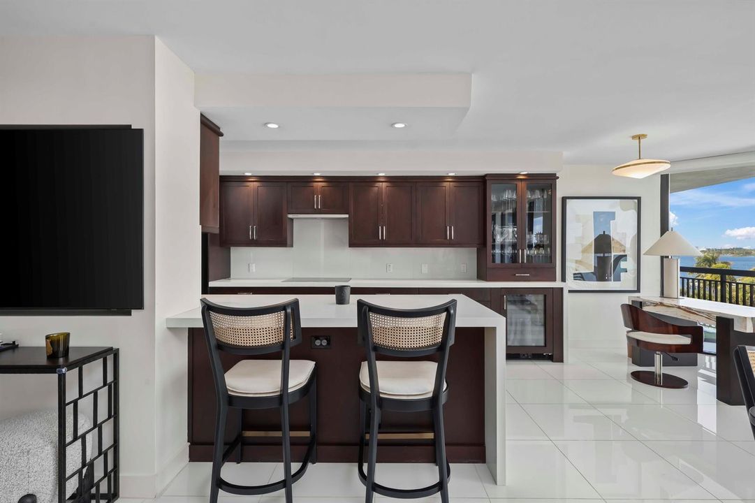 8 - Kitchen