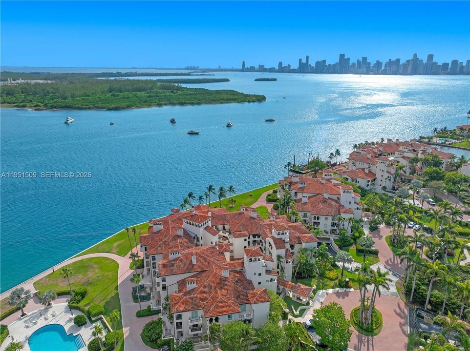 En Venta: $3,980,000 (2 camas, 2 baños, 1912 Pies cuadrados)