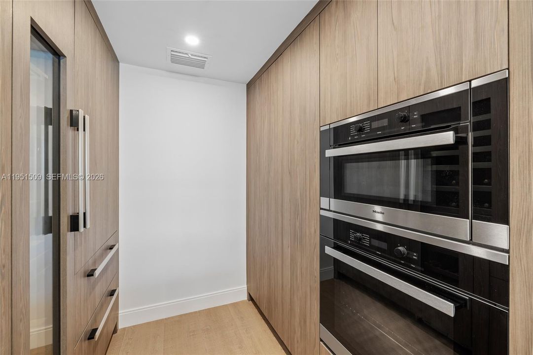 En Venta: $3,980,000 (2 camas, 2 baños, 1912 Pies cuadrados)