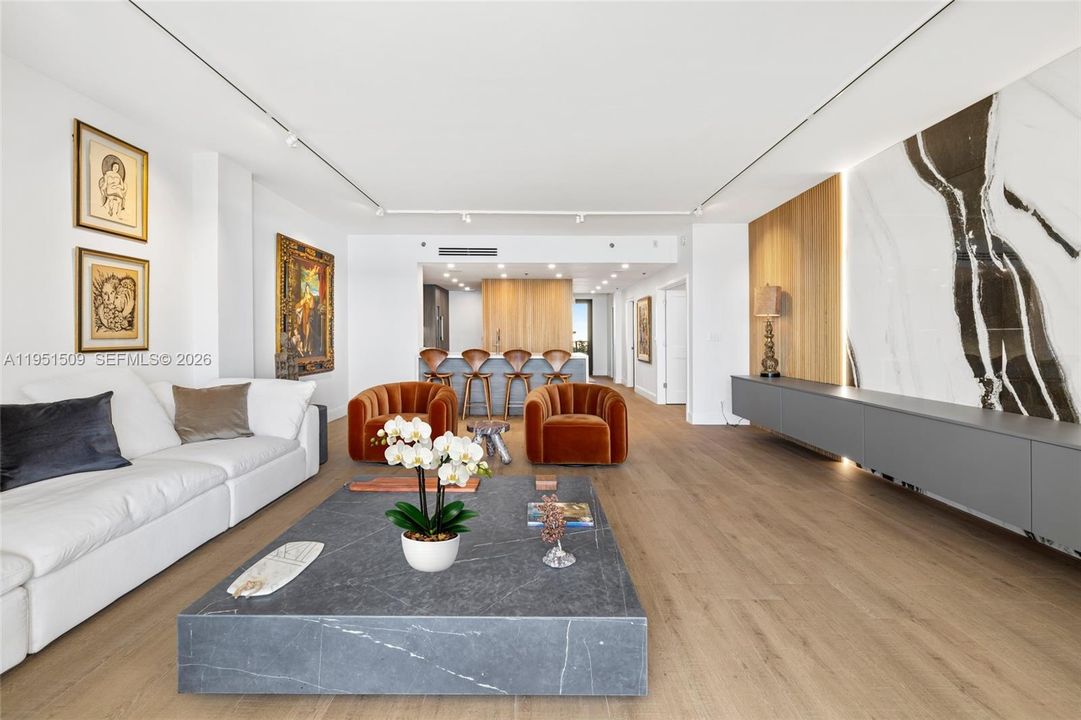 En Venta: $3,980,000 (2 camas, 2 baños, 1912 Pies cuadrados)