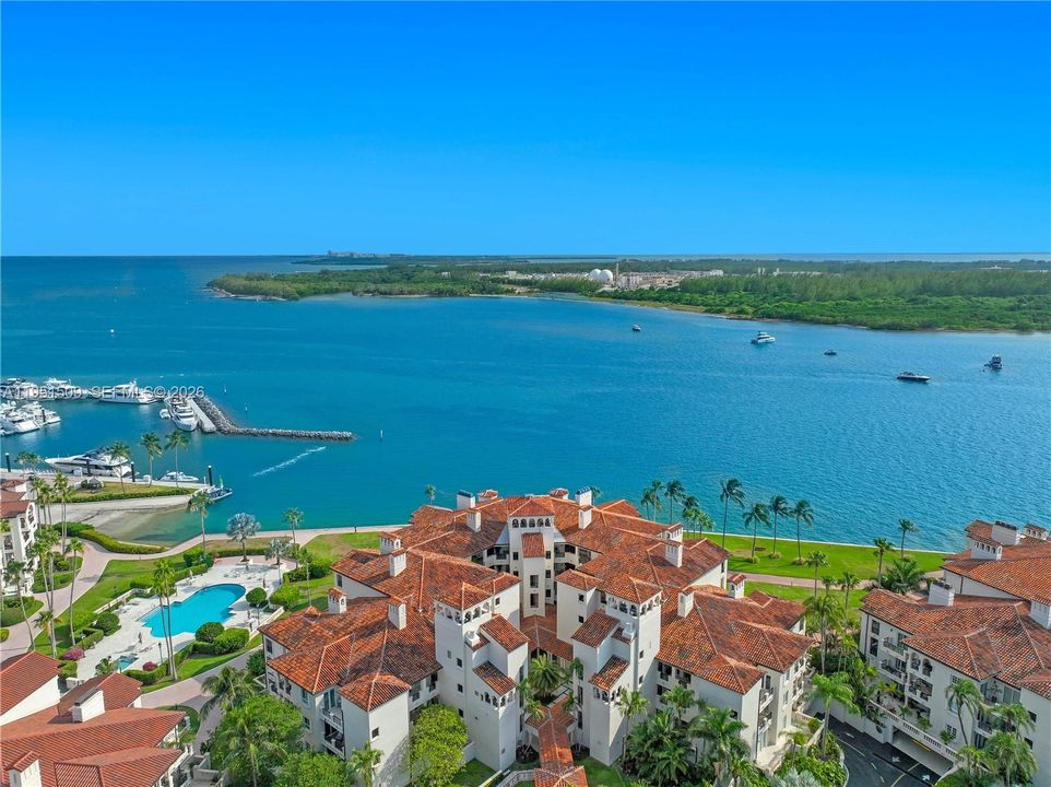 En Venta: $3,980,000 (2 camas, 2 baños, 1912 Pies cuadrados)
