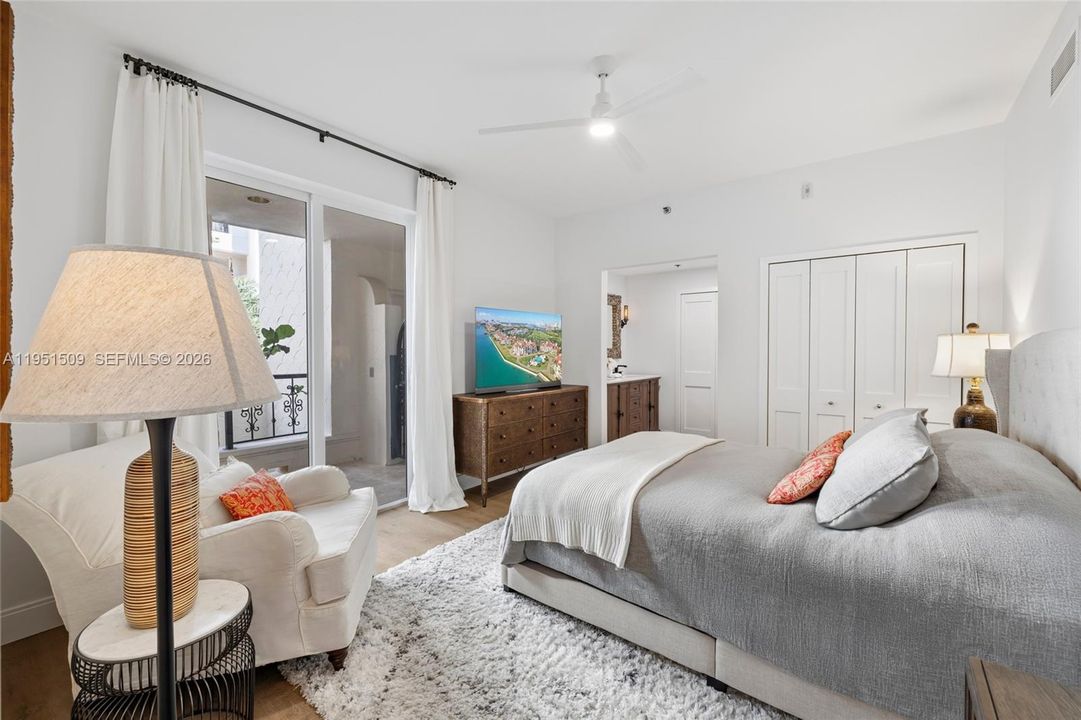 En Venta: $3,980,000 (2 camas, 2 baños, 1912 Pies cuadrados)