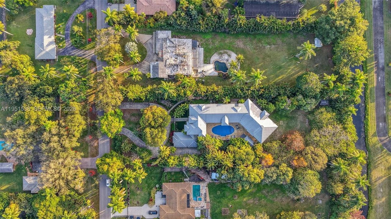На продажу: $3,250,000 (7 спален, 6 ванн, 9220 Квадратных фут)