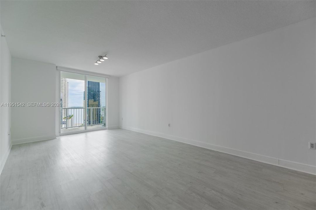 En Venta: $499,000 (2 camas, 2 baños, 1143 Pies cuadrados)