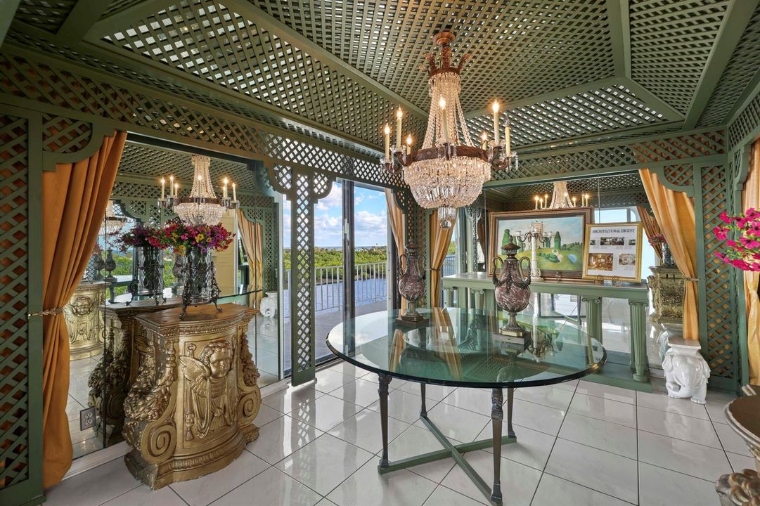 20 - Dining Room