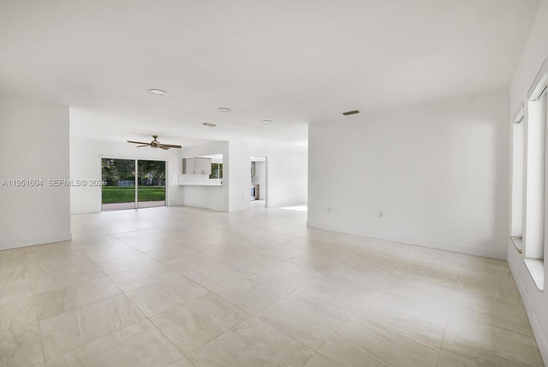 For Rent: $5,500 (4 beds, 2 baths, 2710 Square Feet)