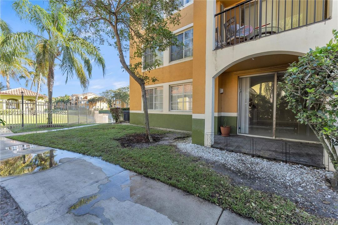 En Venta: $362,000 (3 camas, 2 baños, 1132 Pies cuadrados)