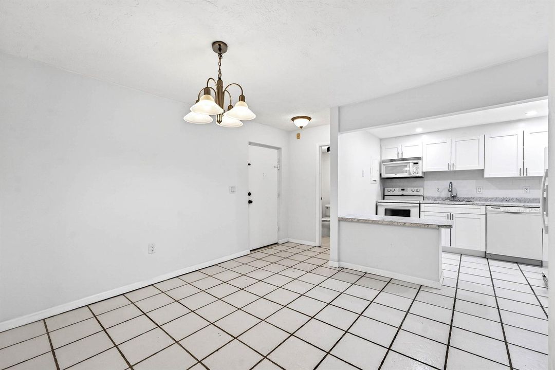 011-1681Northwest70thAvenue-102-Plantati