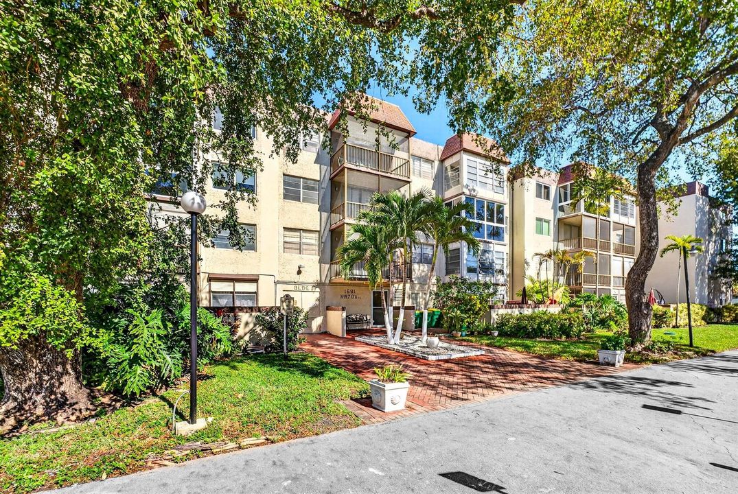 002-1681Northwest70thAvenue-102-Plantati