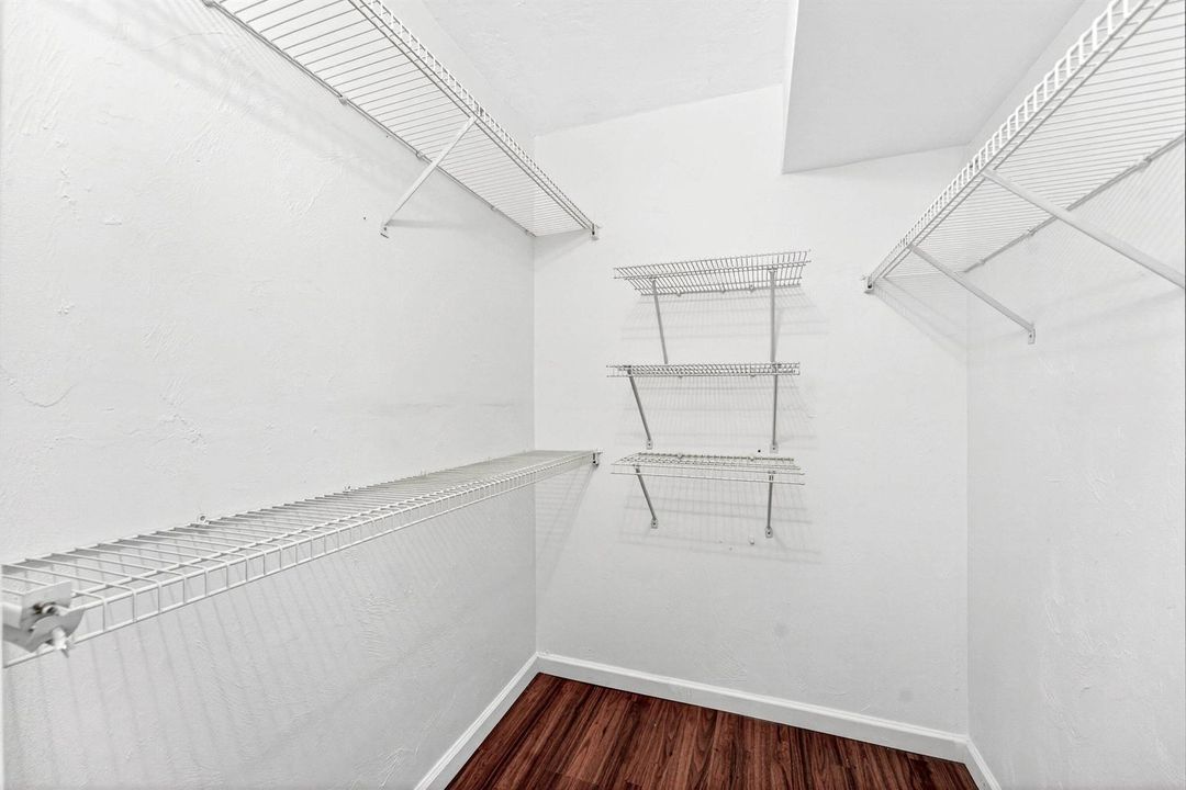 009-1681Northwest70thAvenue-102-Plantati