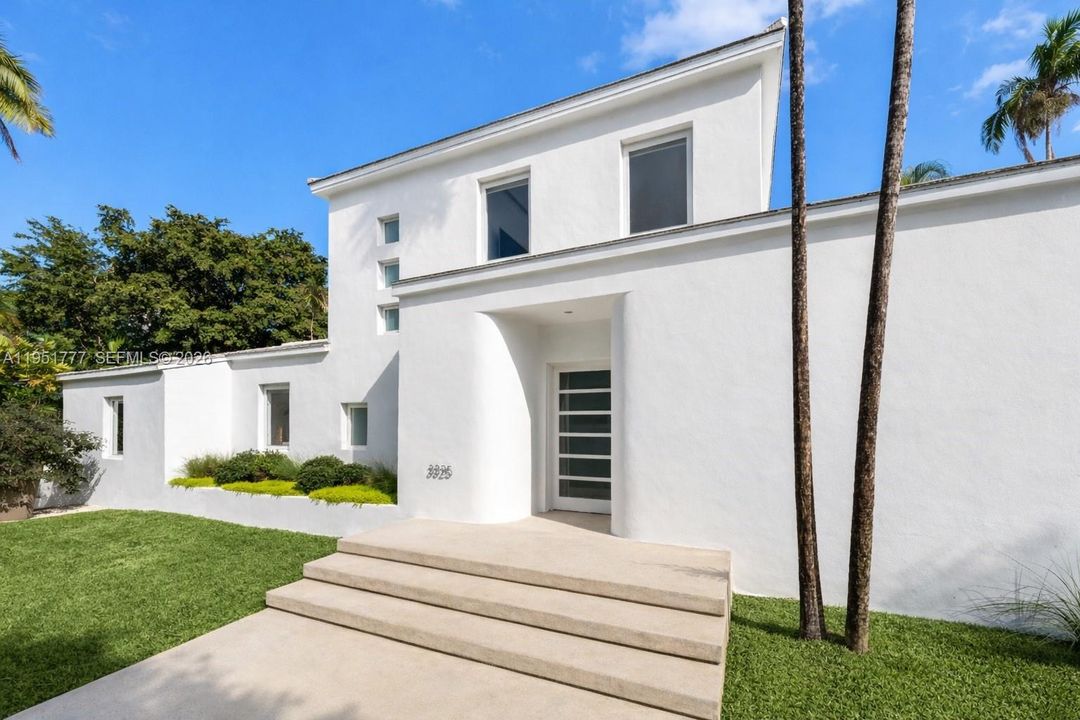 For Sale: $5,950,000 (3 beds, 3 baths, 3350 Square Feet)