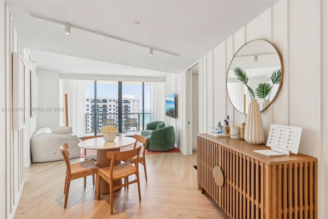 For Sale: $3,750,000 (2 beds, 2 baths, 1287 Square Feet)