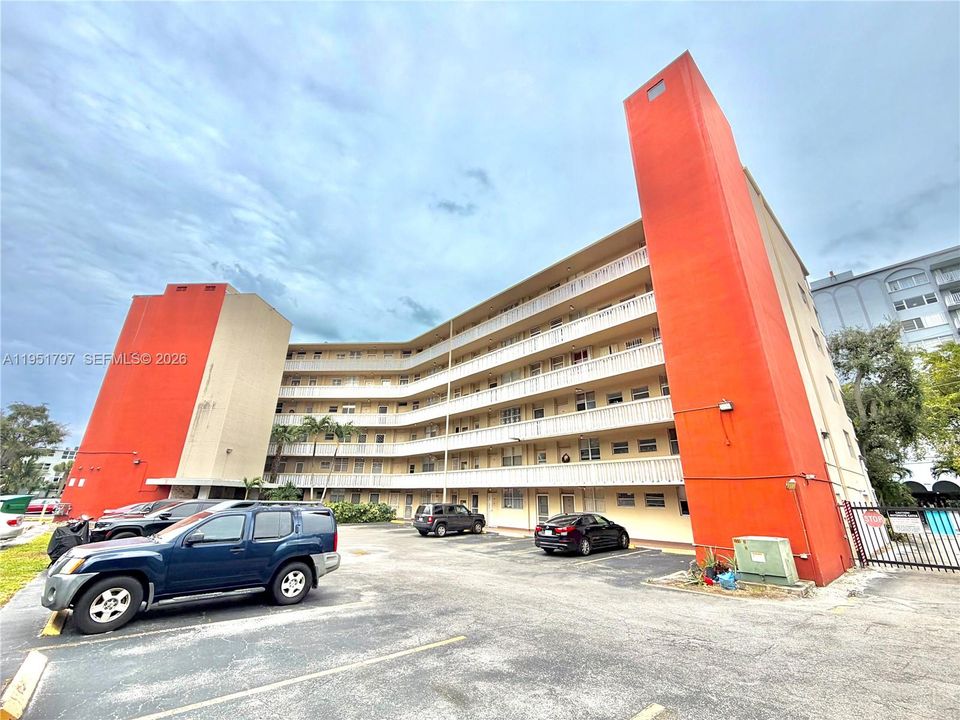 Activo con contrato: $133,900 (1 camas, 1 baños, 766 Pies cuadrados)
