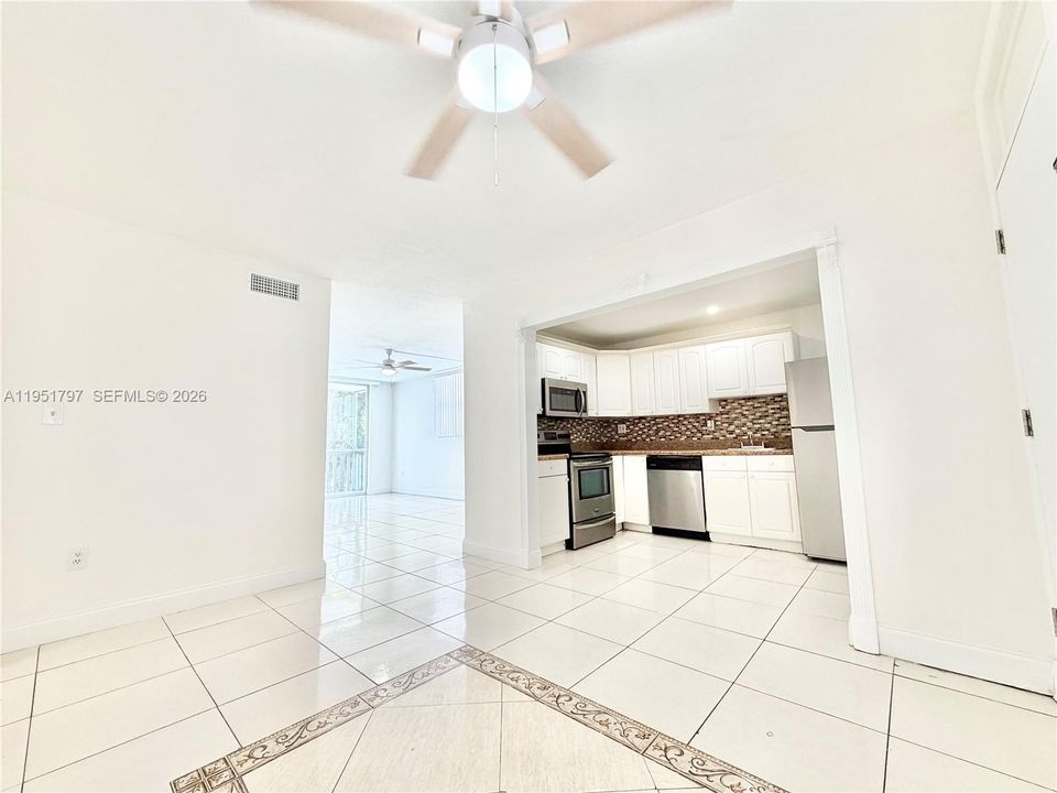 Activo con contrato: $133,900 (1 camas, 1 baños, 766 Pies cuadrados)
