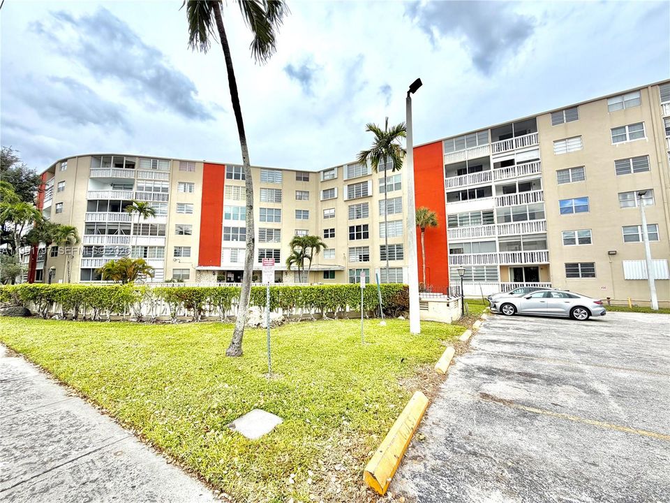 Activo con contrato: $133,900 (1 camas, 1 baños, 766 Pies cuadrados)