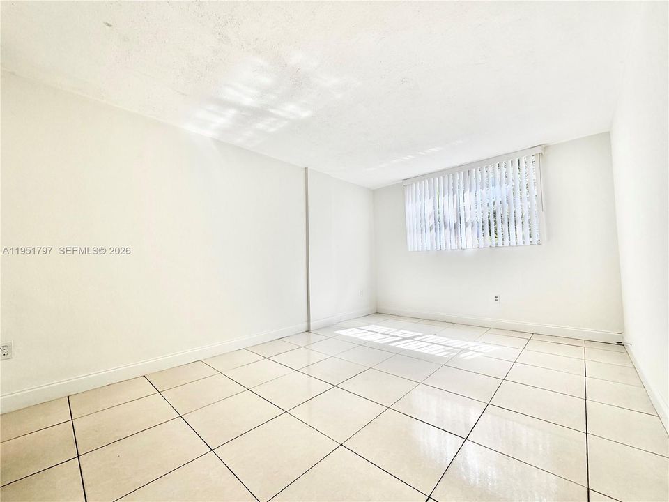 Activo con contrato: $133,900 (1 camas, 1 baños, 766 Pies cuadrados)