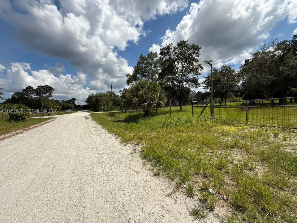 Недавно продано: $62,500 (1.09 acres)