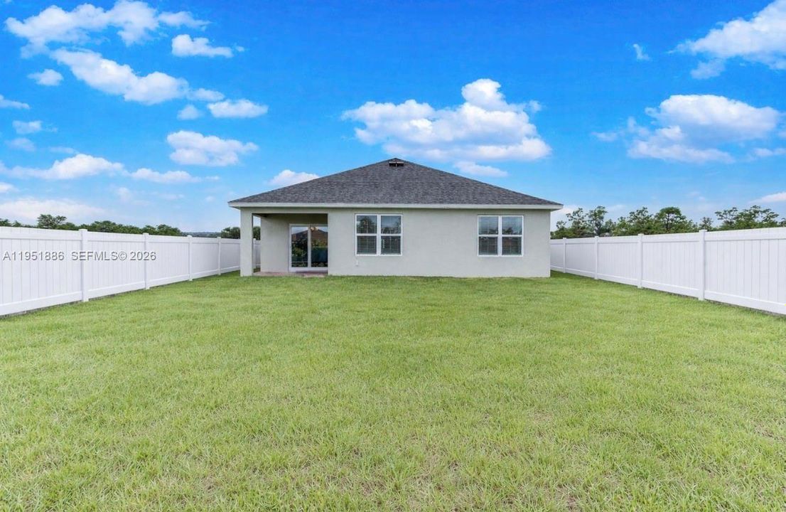 For Sale: $340,000 (4 beds, 2 baths, 1758 Square Feet)