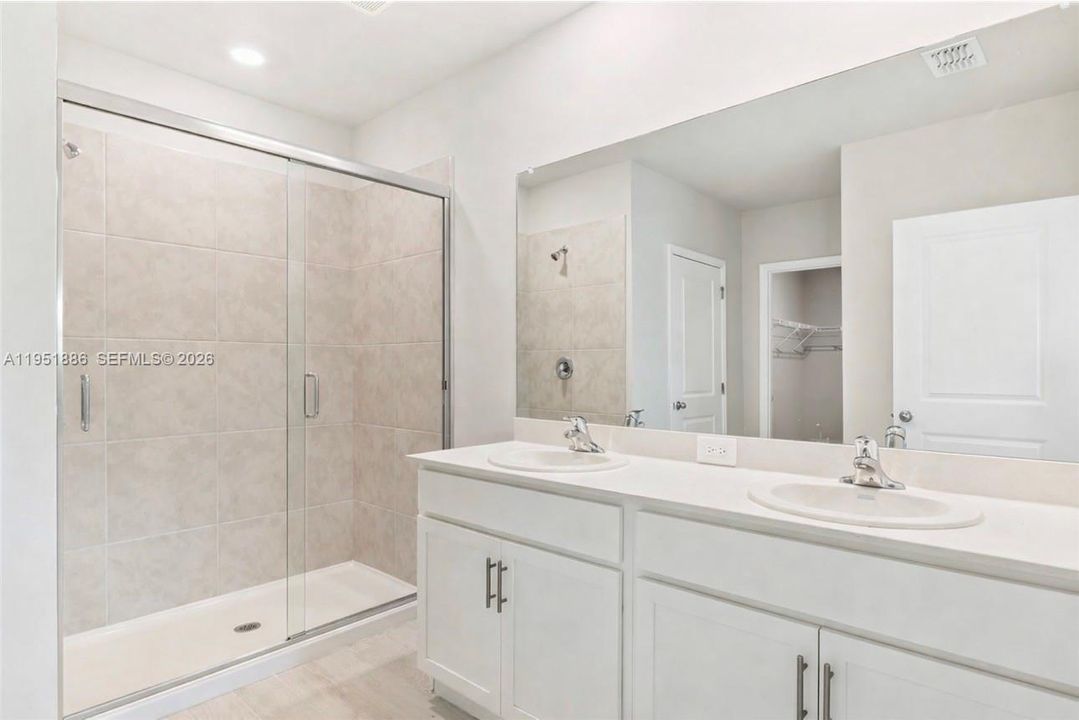 For Sale: $340,000 (4 beds, 2 baths, 1758 Square Feet)