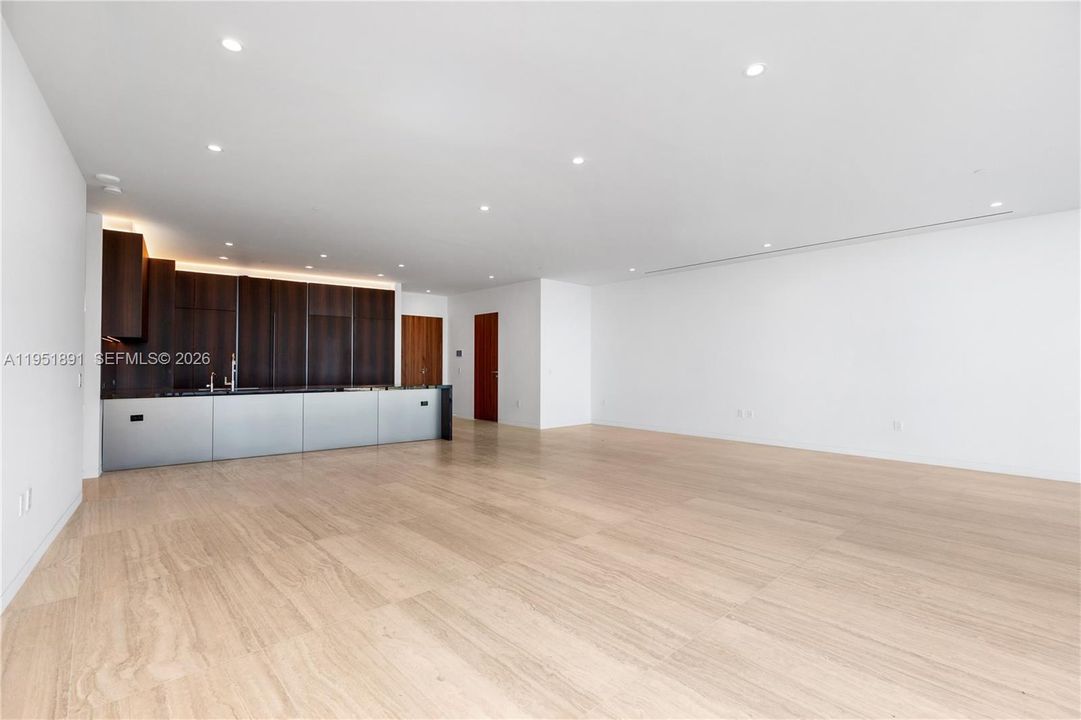 For Sale: $7,900,000 (3 beds, 3 baths, 3246 Square Feet)