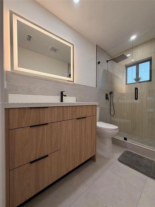 2nd bathroom