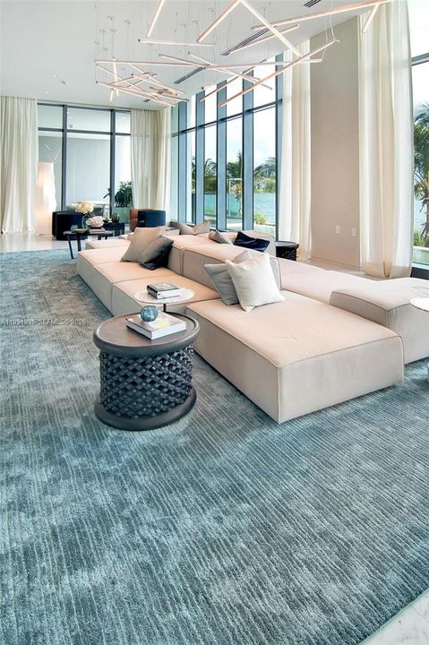 Active With Contract: $1,900,000 (3 beds, 3 baths, 1634 Square Feet)