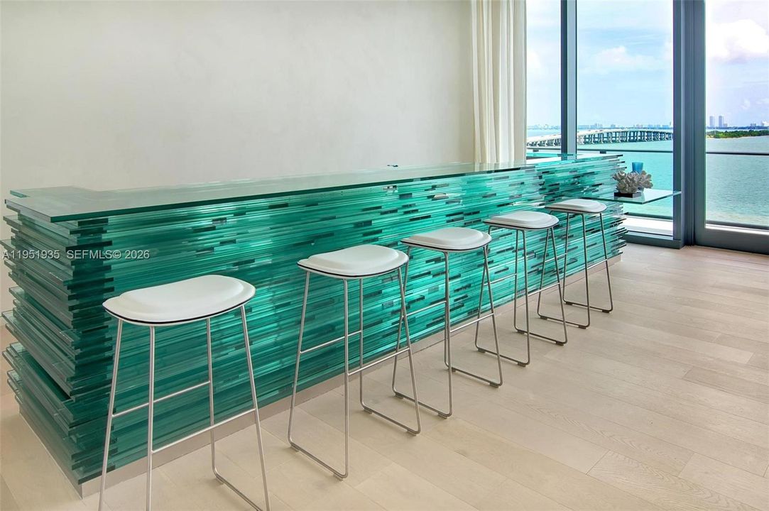Active With Contract: $1,900,000 (3 beds, 3 baths, 1634 Square Feet)