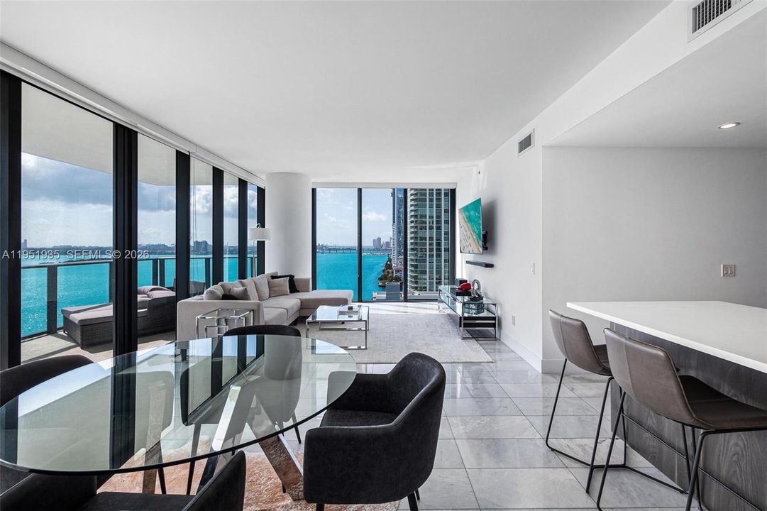 Active With Contract: $1,900,000 (3 beds, 3 baths, 1634 Square Feet)