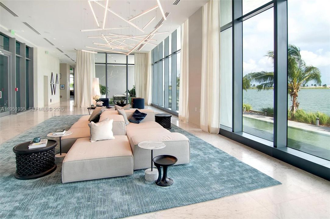 Active With Contract: $1,900,000 (3 beds, 3 baths, 1634 Square Feet)