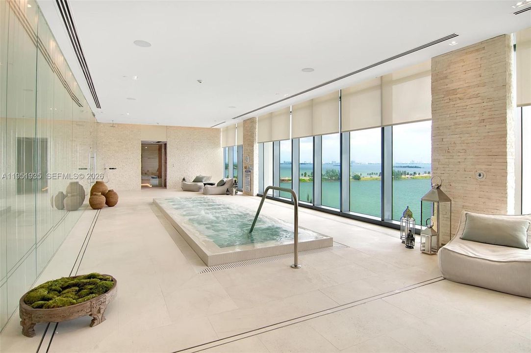 Active With Contract: $1,900,000 (3 beds, 3 baths, 1634 Square Feet)